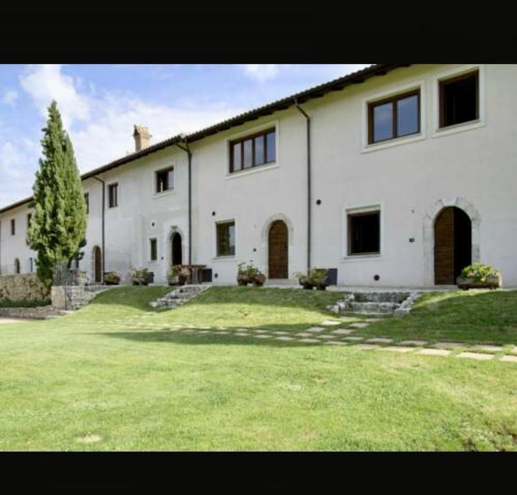 Appartamenti Il Capomandro SantʼAnatolia 外观 照片