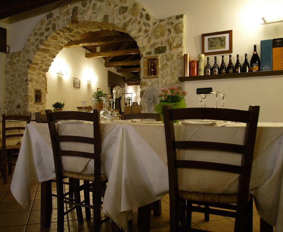 Appartamenti Il Capomandro SantʼAnatolia 外观 照片